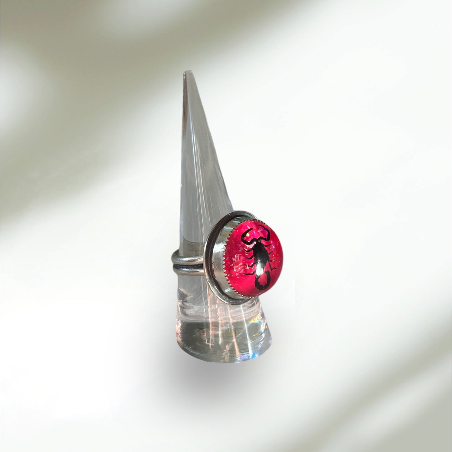 Black Scorpion Pink Ring Round